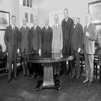 Federalni rezervatni odbor guvernera sa sekretarom Treasury Andrew Mellon istorije
