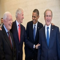 Predsjednik Barack Obama se smije s bivšim predsjednicima Jimmy Carter istorija