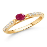 Gem Stone King 10k žuti zlato crveno rubin i bijeli laboratorij uzgojili dijamantni zaručni prsten za