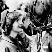 Jacqueline Kennedy grede na jednom od poznatih konja kanadske kraljevske policije. Pratila je povijest